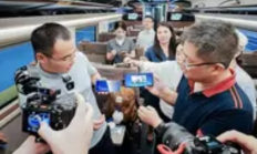广东移动5G-A高铁专网加速服务：开启极速出行新体验